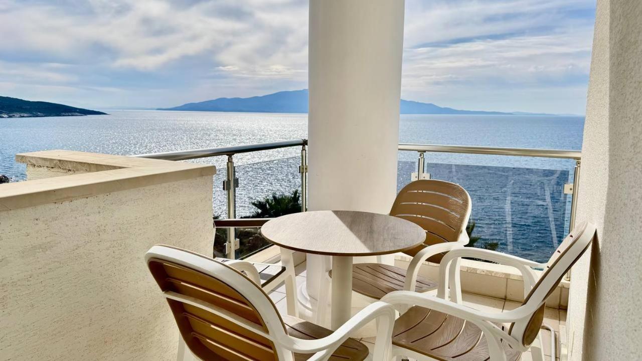 White Sea View Residence Saranda Extérieur photo