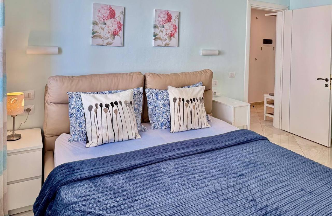 White Sea View Residence Saranda Extérieur photo