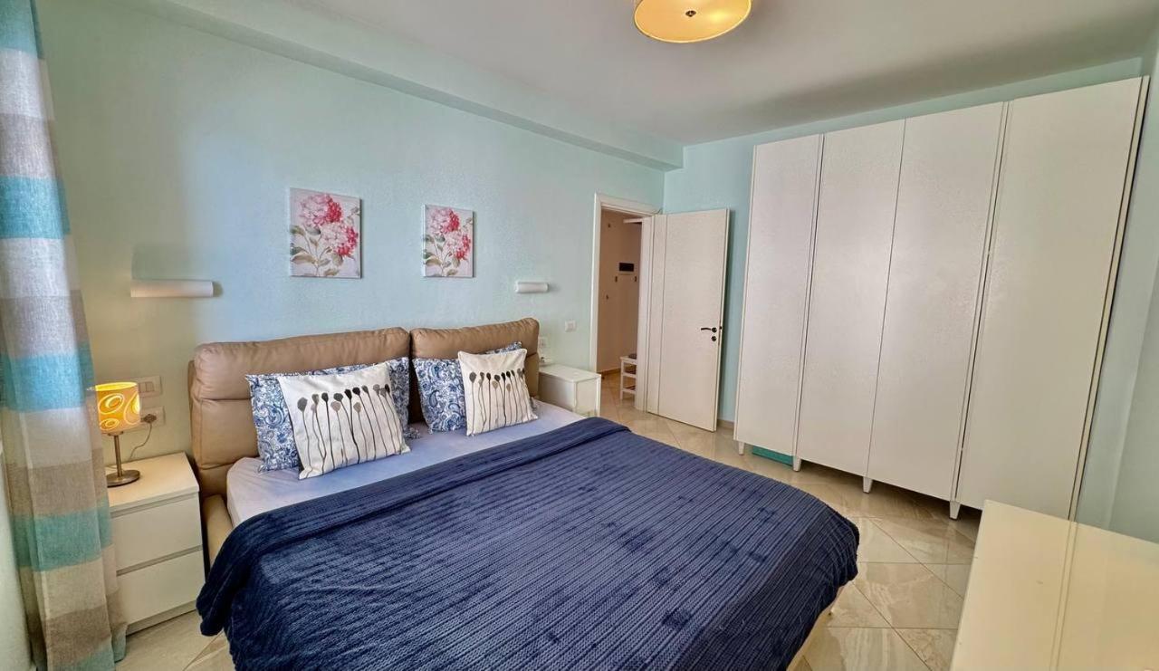 White Sea View Residence Saranda Extérieur photo